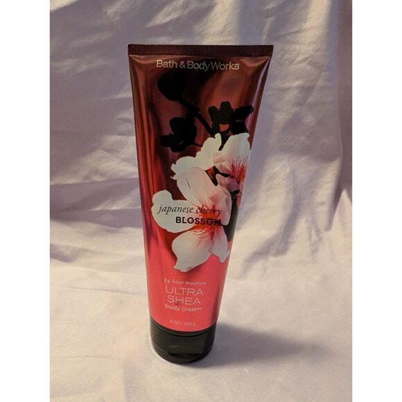 Bath & Body Works Japanese Cherry Blossom Ultra Shea Body Cream 8 Oz - Picture 1 of 2